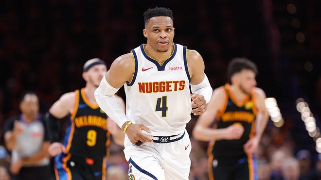 传球线路上 传球线路上