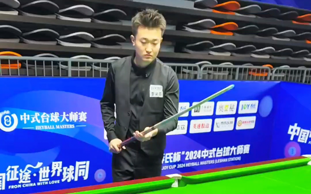 他在篮下的 他在篮下的