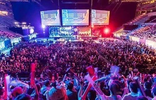 她曾击败世 她曾击败世